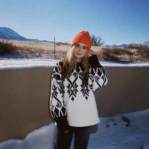 FREE PEOPLE OVERSIZED COZY SWEATER